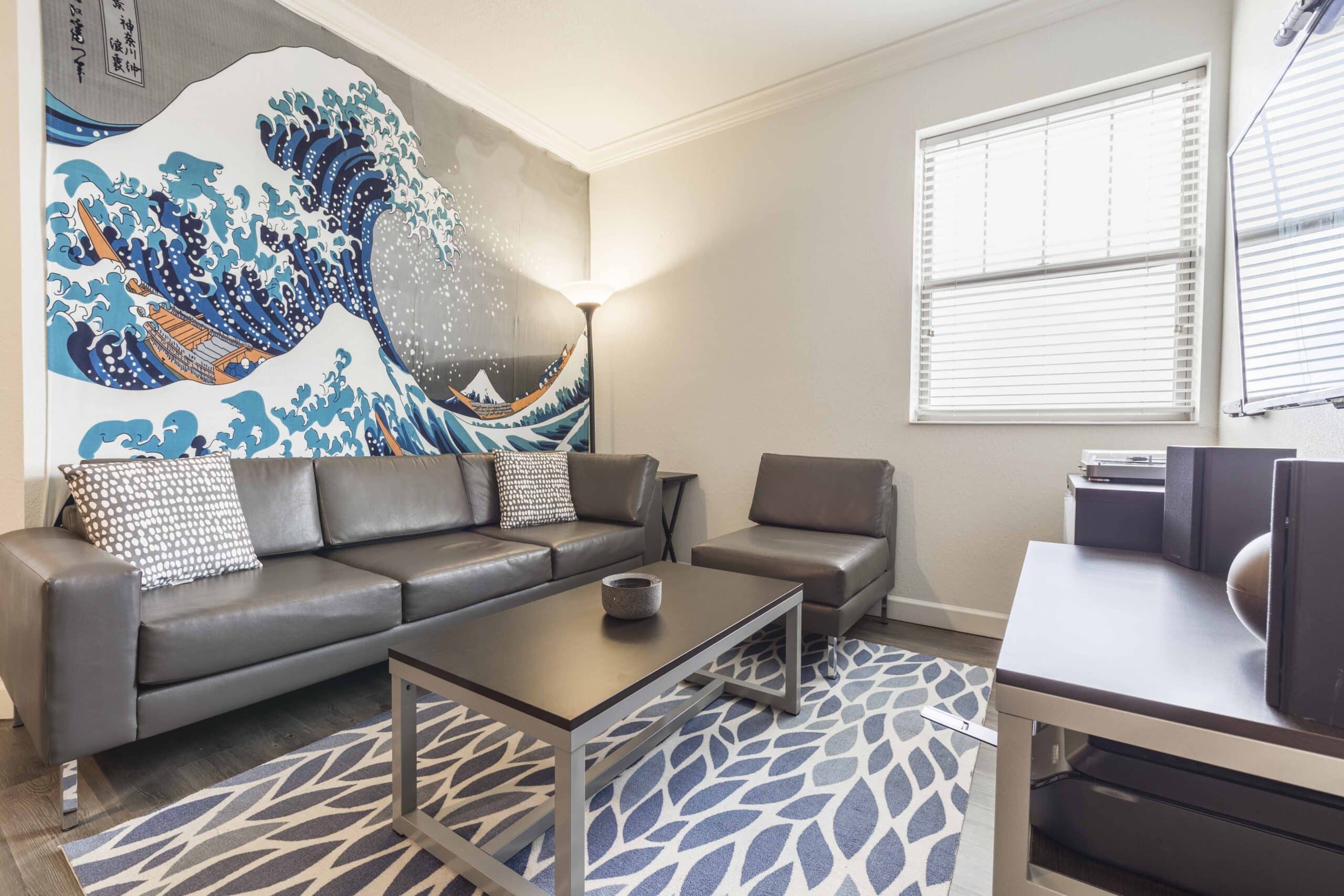 CollegePlace Uptown Apartment Living Room